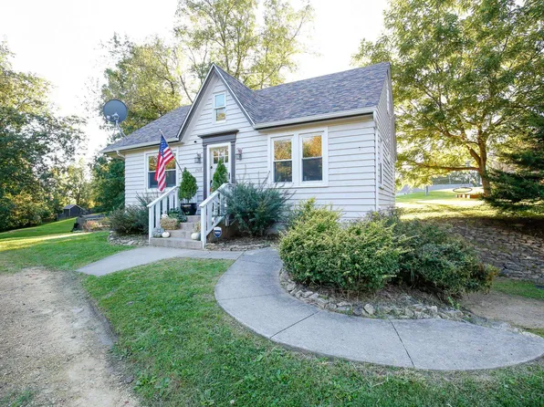 1508 W Washington St, Oregon, IL 61061