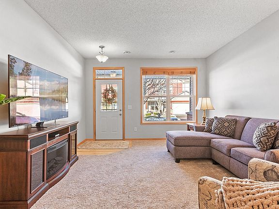 2nd image of 15556 Empress Ave N Unit 6