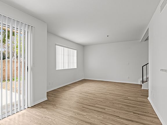 5th image of 17-1025 W Francis St #8