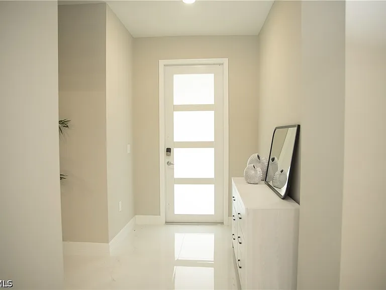 1226 Chrisholm St — Photo 16