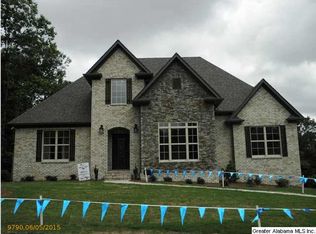 305 Sterling Manor Cir, Alabaster, AL 35007