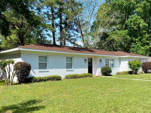 116 Avalon St, Brewton, AL 36426