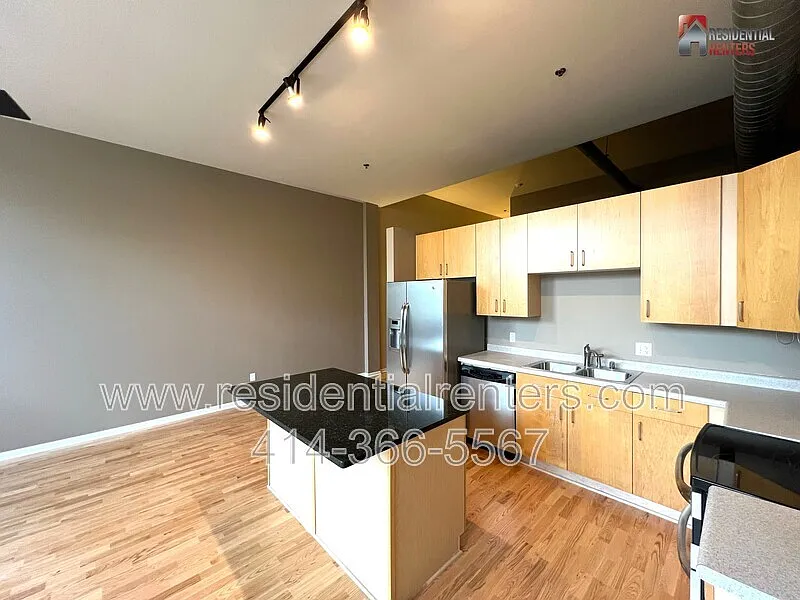 1 bed, 1.0 bath, 1000 sqft, $1,595 — Photo 3
