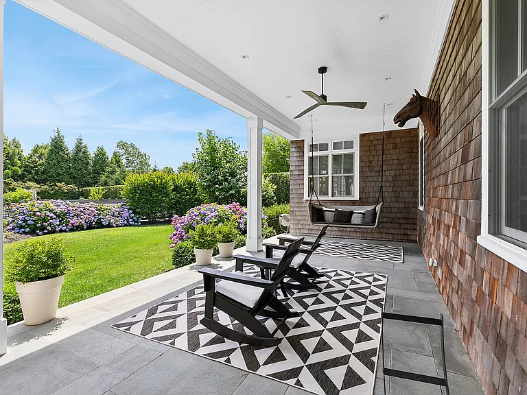 10 Two Trees Ln — Photo 15
