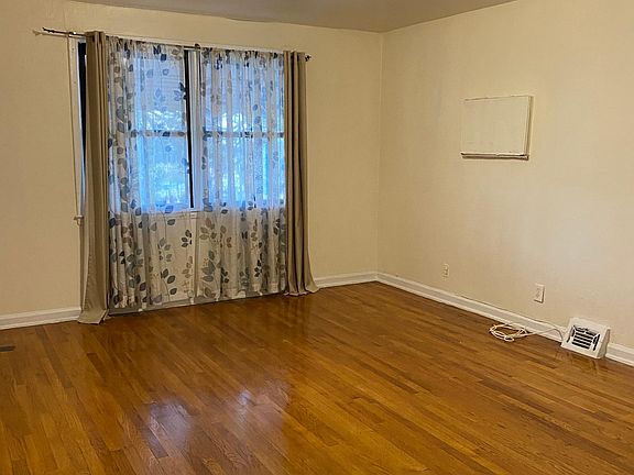 2nd image of 2737 Kingsland Ave #1