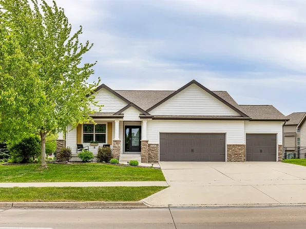 1601 NW Reinhart Dr, Ankeny, IA 50023