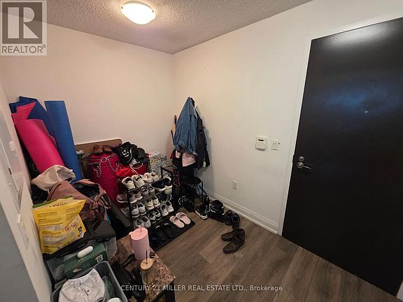 5th image of 9 Valhalla Inn Rd #505