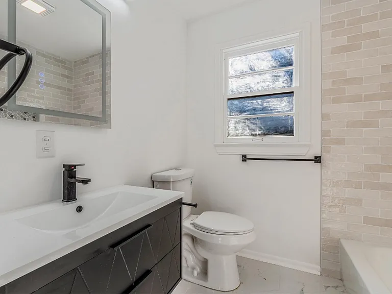 5302 A St — Photo 11