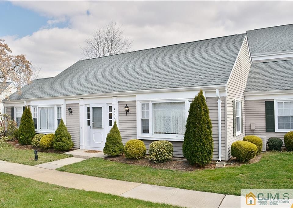 1st image of 493 Somerset Ln #A