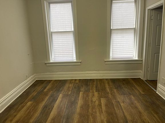 4th image of 2143 S Fairfield Ave #1F