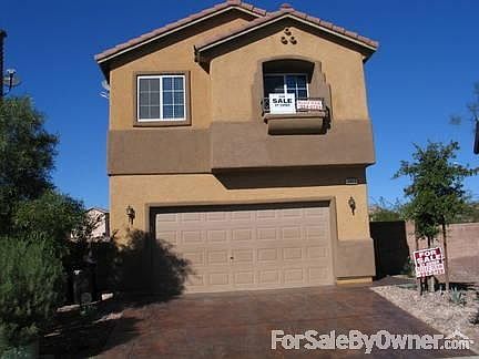3rd image of 3860 Hollycroft Dr