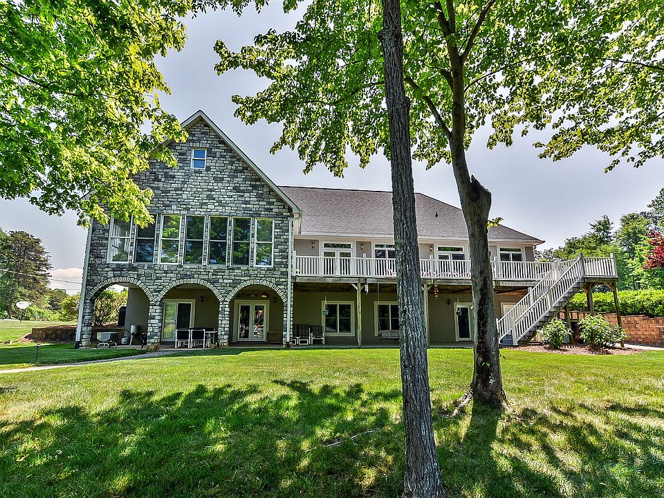 1st image of 9482 Bayleaf Ln