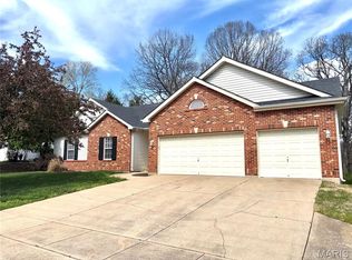 352 Strecker Rd, Ballwin, MO