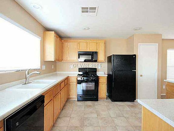 4th image of 5021 Whistling Acres Ave