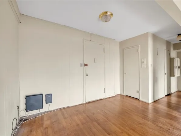 877 Bay Ridge Avenue image 2 of 18