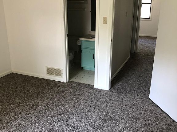 5th image of 1101 Pawnee St