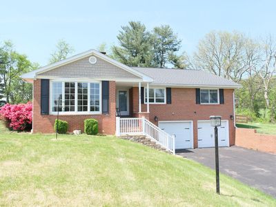 1685 Tuscawilla Dr, Charles Town, WV, 25414