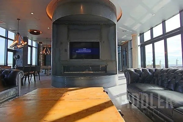 Rented by The KCI Group | media 122