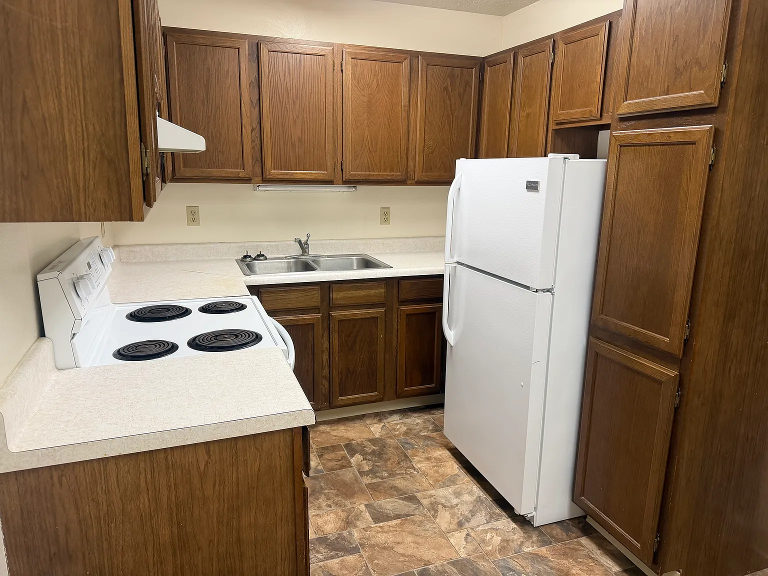 1 bed, 572 sqft, $600 — Photo 3