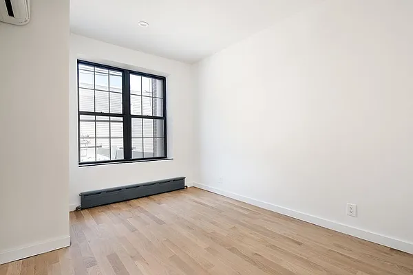 Rented by Bold New York | media 5