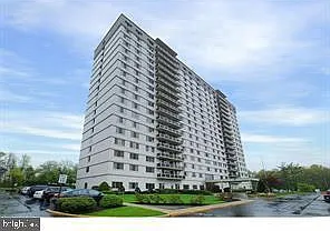 1840 Frontage Rd #1807-7-1807