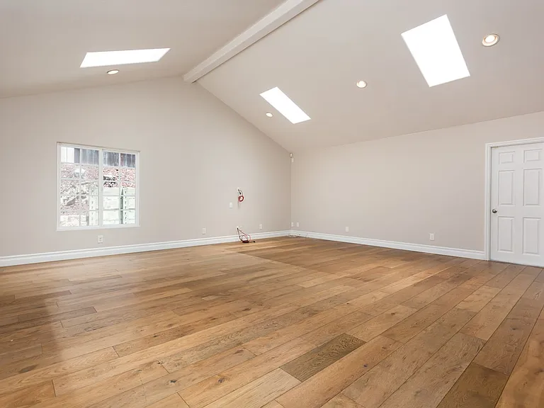 5564 Lone Star Dr — Photo 17