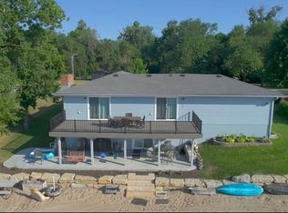 8408 Kauai Dr, Papillion, NE 68046