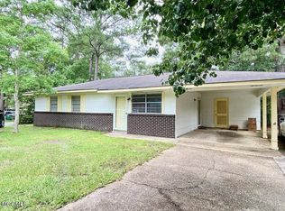 124 Bryant St, Ocean Springs, MS 39564