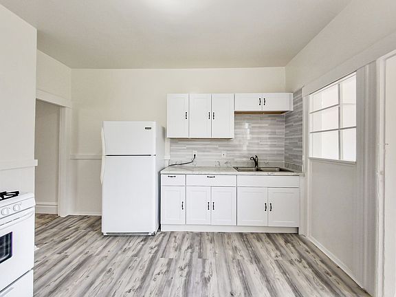 5th image of 2667-2673 McAllister St #2671