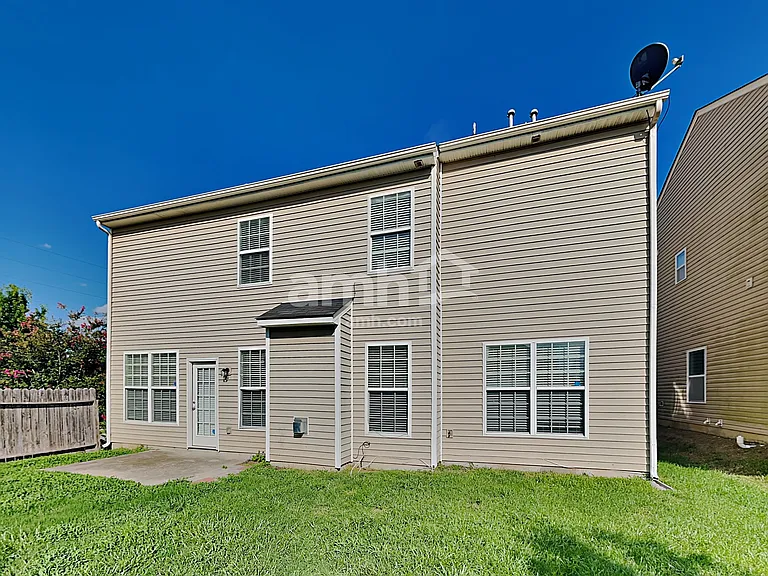 4059 Houldsworth Dr — Photo 20