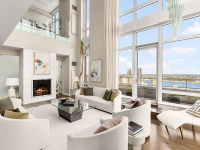 247 W 46th St PH 2, New York, NY, 10036