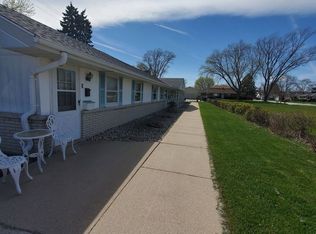 405 Kirkwood Ave #1, South Milwaukee, WI 53172