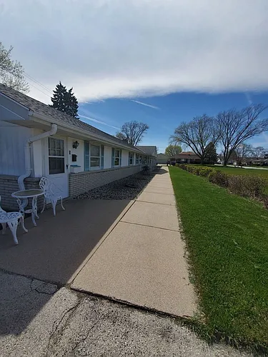 405 Kirkwood Ave. (5 Unit) Photo 1