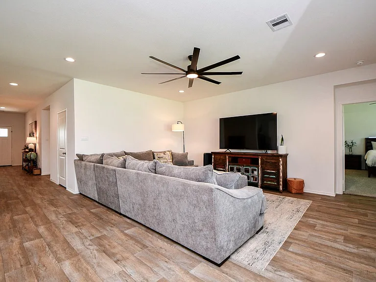 3008 Bur Landing Ln — Photo 6