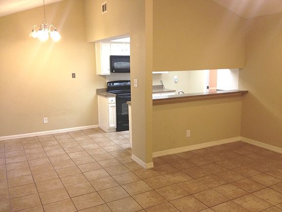 3rd image of 1318 White Rock Dr
