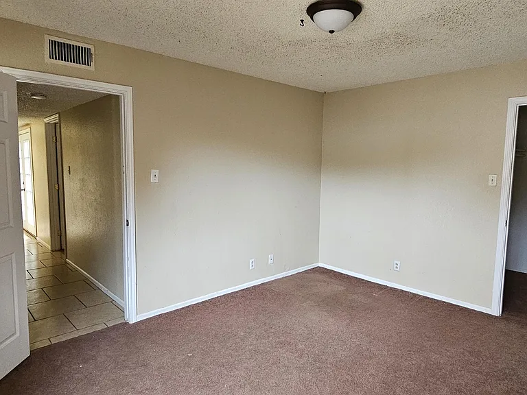 4229 Siesta Ln — Photo 12