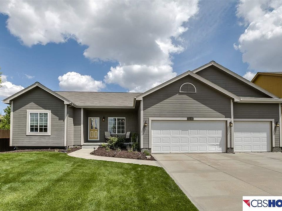 1st image of 4709 N 162nd Ave