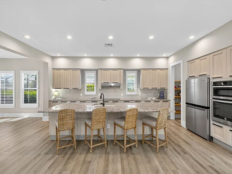14832 Dockside Ln — Photo 11