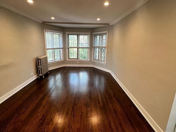 3rd image of 2535 Hartrey Ave #3