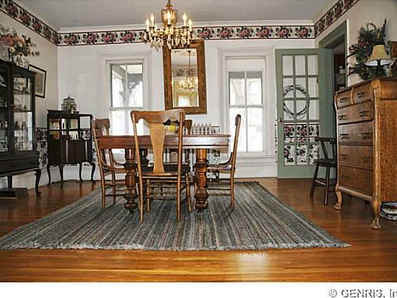5th image of 161 Ontario St