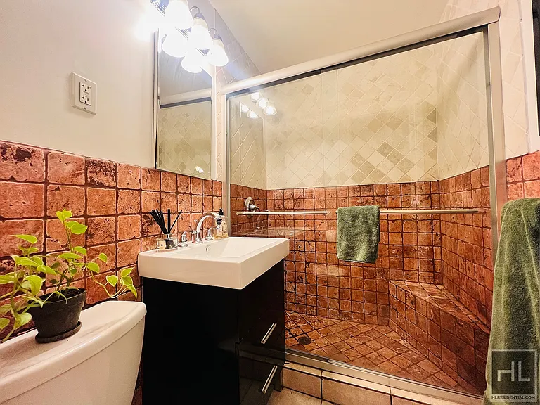 345 E 54th St #1J — Photo 5