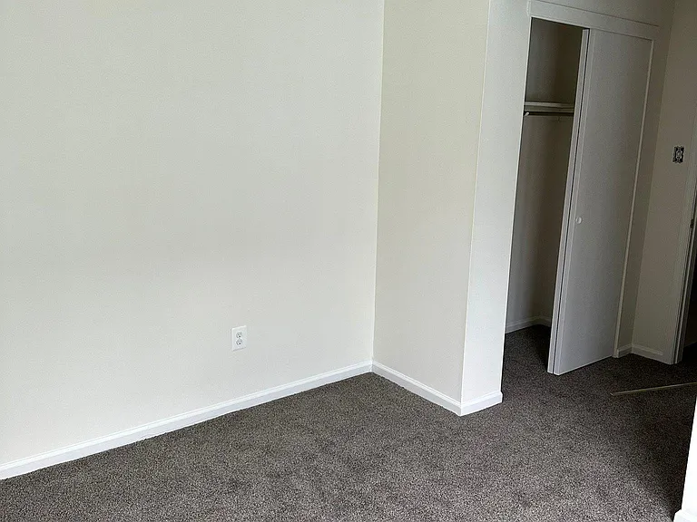 503 Colgate Ct — Photo 15