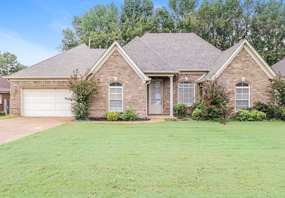 1st image of 5823 Stonewall Dr