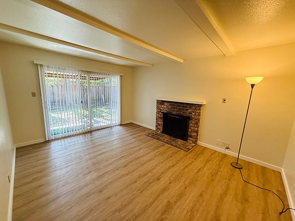 4th image of 1056 Lily Ave