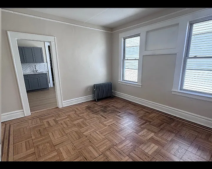 248 Nye Ave #5A — Photo 2