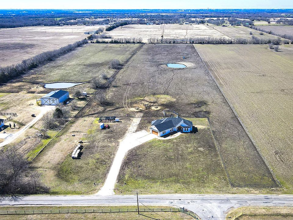 1st image of 2415 Bucksnort Rd