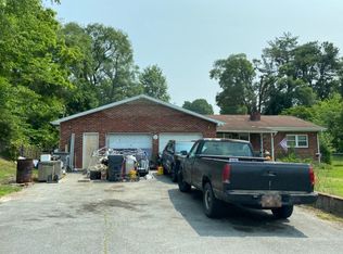 112 Locust Rd, Bristol, TN 37620