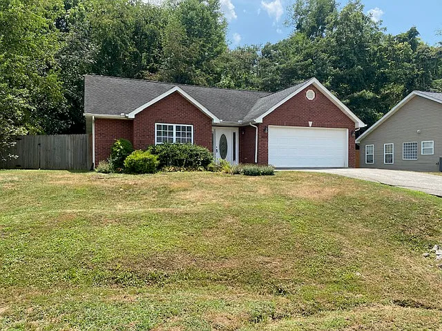 1024 Willow Creek Cir — Photo 2