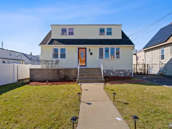 223-225 Sherwood Ave, Paterson, NJ 07502