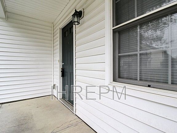 2nd image of 7786 Freesia St
